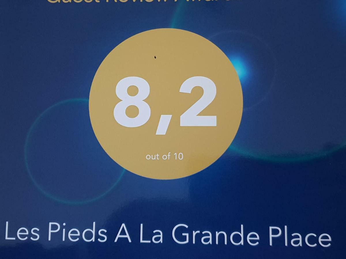 Les Pieds A La Grande Place Bruxelles Esterno foto